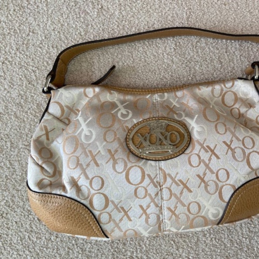 - NEW OXO hand bag cream/ brown 14 inches x 8 inches - 17 inches long strap